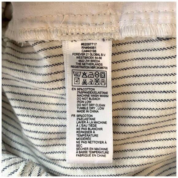 Cute Forever 21 Romper S Denim Blue White Railroad Stripes Cuffed Shorts Summer - Picture 3 of 4